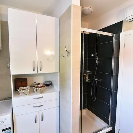 Apartament Apartman Vini