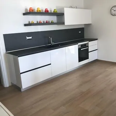 Apartman Vini *